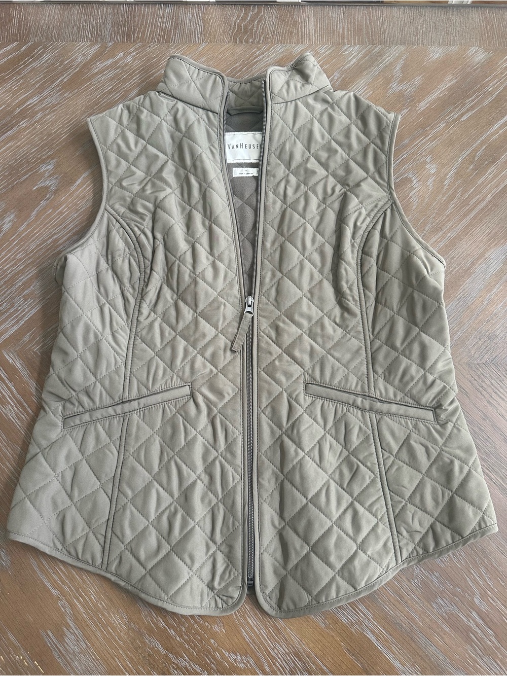 Van Heusen Quilted Vest in Green Taupe